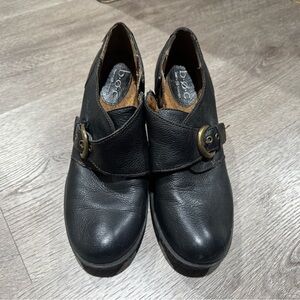 b.o.c. Women's Black Leather Clogs with Brass Buckle